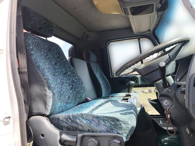 UDトラックスコンドルユニック4段中型（4t）[写真22]