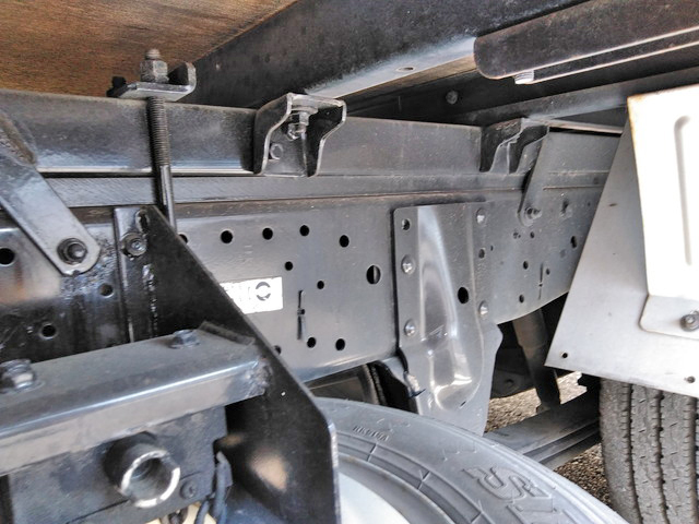 日産アトラスアルミバン小型（2t・3t）[写真11]