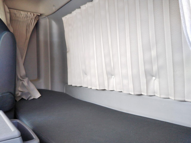 日野レンジャーダンプ増トン（6t・8t）[写真33]