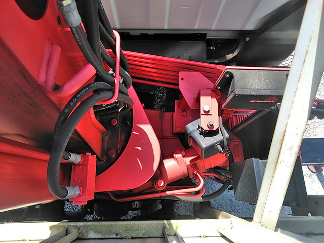 三菱ふそうキャンターユニック3段小型（2t・3t）[写真14]