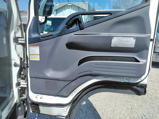 三菱ふそうキャンターユニック3段小型（2t・3t）[写真27]