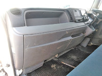 三菱ふそうキャンターユニック3段小型（2t・3t）[写真28]