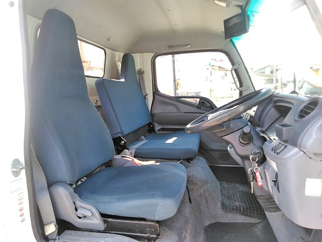 三菱ふそうキャンターユニック3段小型（2t・3t）[写真30]