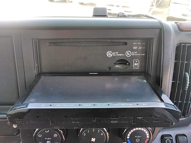 三菱ふそうキャンターユニック3段小型（2t・3t）[写真36]