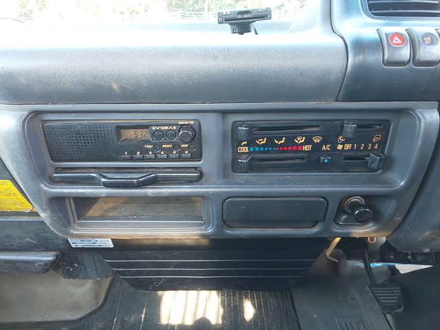 いすゞエルフ深ダンプ（土砂禁ダンプ）小型（2t・3t）[写真38]