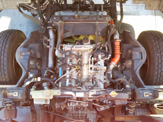 三菱ふそうキャンターユニック3段小型（2t・3t）[写真26]