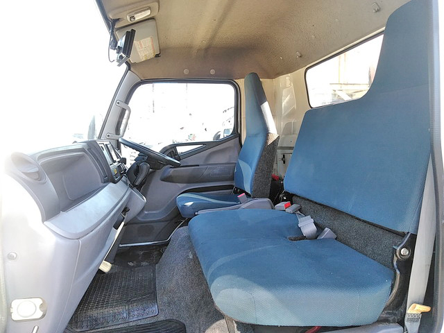 三菱ふそうキャンターユニック3段小型（2t・3t）[写真31]