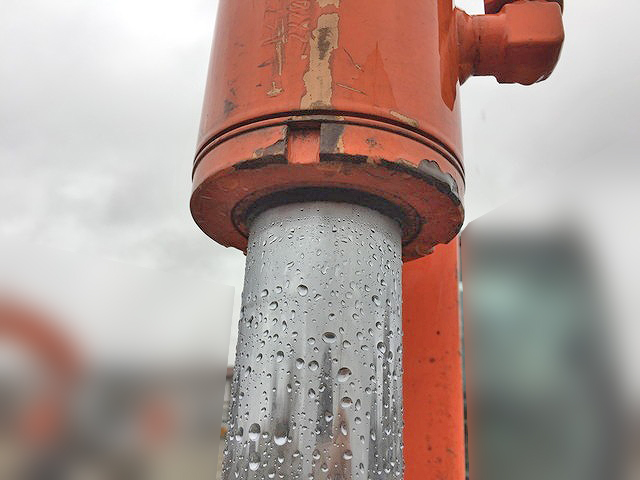 日立ミニユンボ（ミニバックホー）[写真11]