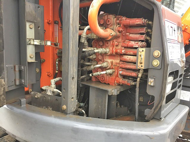 日立ミニユンボ（ミニバックホー）[写真24]