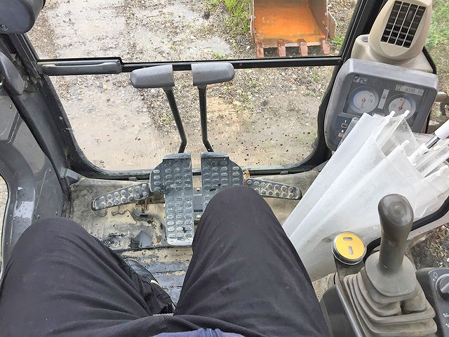 日立ミニユンボ（ミニバックホー）[写真29]