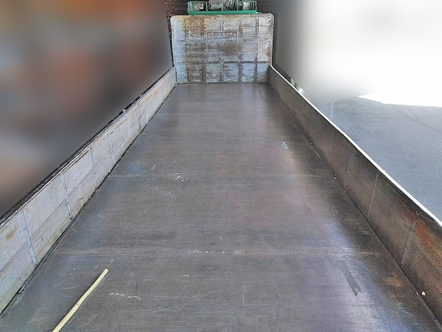 三菱ふそうスーパーグレート平ボディ大型（10t）[写真10]