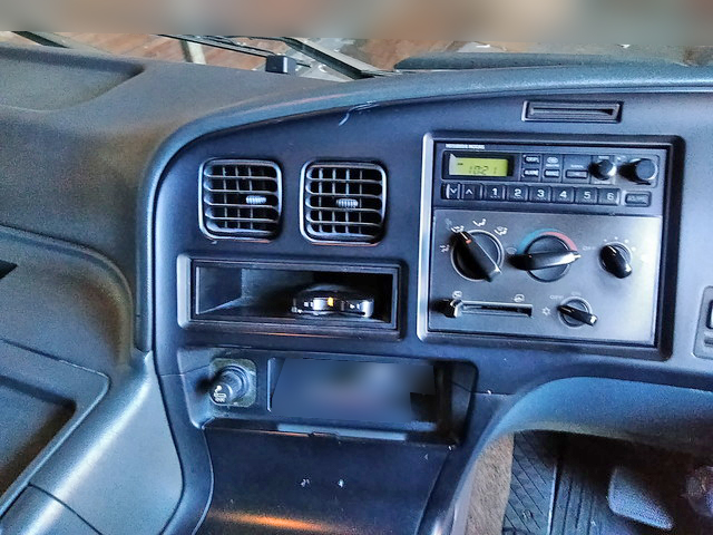 三菱ふそうスーパーグレート平ボディ大型（10t）[写真26]