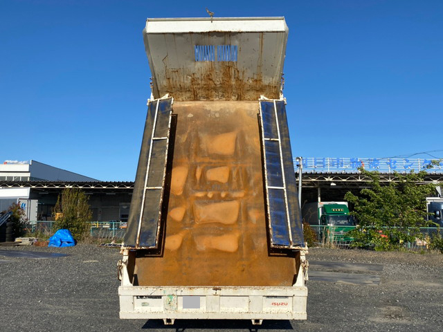 いすゞフォワードダンプ中型（4t）[写真12]