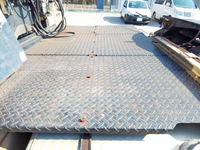 UDトラックスクオントレーラーヘッド（トラクターヘッド）大型（10t）[写真13]