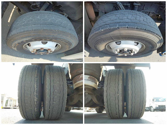 UDトラックスクオントレーラーヘッド（トラクターヘッド）大型（10t）[写真18]