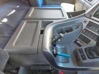 UDトラックスクオントレーラーヘッド（トラクターヘッド）大型（10t）[写真35]