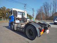 UDトラックスクオントレーラーヘッド（トラクターヘッド）大型（10t）[写真04]