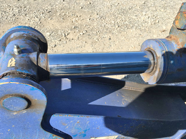 マエダカニクレーン（クローラークレーン）[写真23]