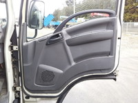 いすゞエルフアルミバン小型（2t・3t）[写真29]