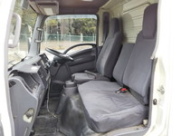 いすゞエルフアルミバン小型（2t・3t）[写真32]