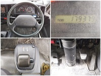 いすゞエルフアルミバン小型（2t・3t）[写真35]