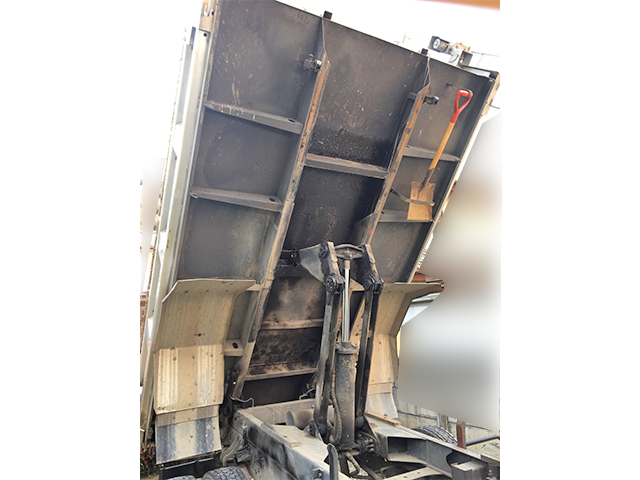 日野レンジャーダンプ中型（4t）[写真14]