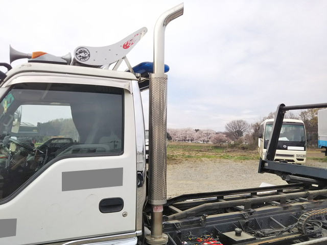 いすゞエルフセーフティローダー小型（2t・3t）[写真15]