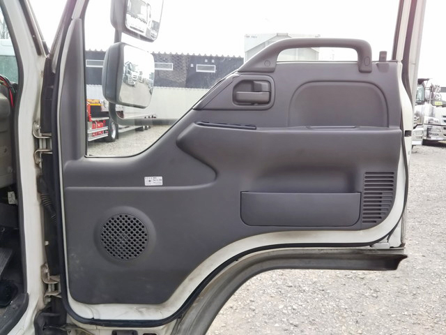 いすゞエルフセーフティローダー小型（2t・3t）[写真24]