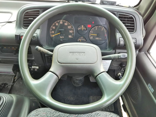 いすゞエルフセーフティローダー小型（2t・3t）[写真30]