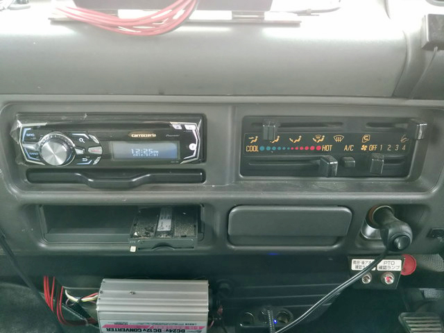 いすゞエルフセーフティローダー小型（2t・3t）[写真34]