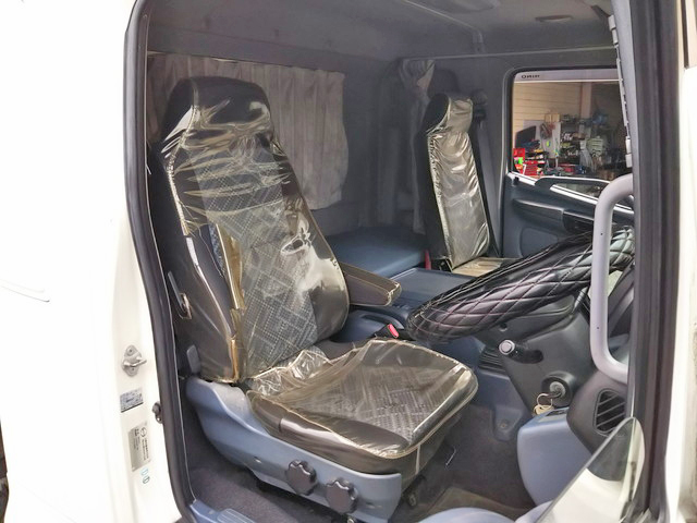 日野レンジャー平ボディ中型（4t）[写真31]