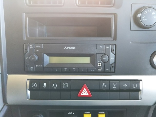 三菱ふそうスーパーグレートダンプ大型（10t）[写真32]