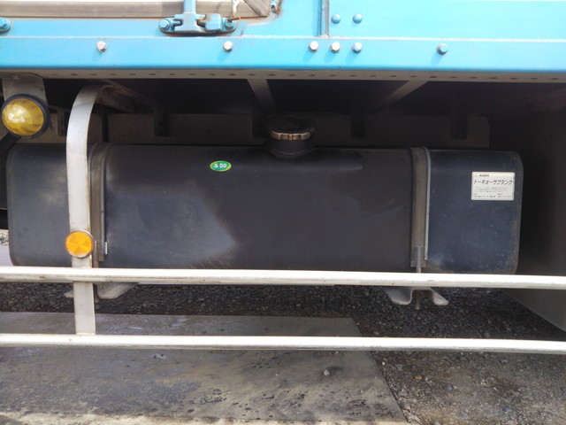 日野レンジャーアルミバン中型（4t）[写真13]