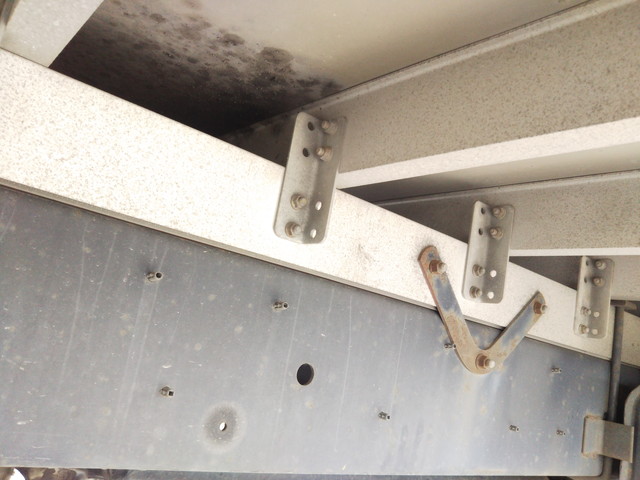 日野レンジャーアルミバン中型（4t）[写真17]