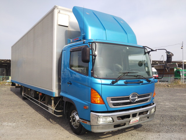 日野レンジャーアルミバン中型（4t）[写真03]