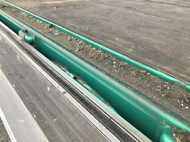 UDトラックスクオンアルミウイング大型（10t）[写真16]