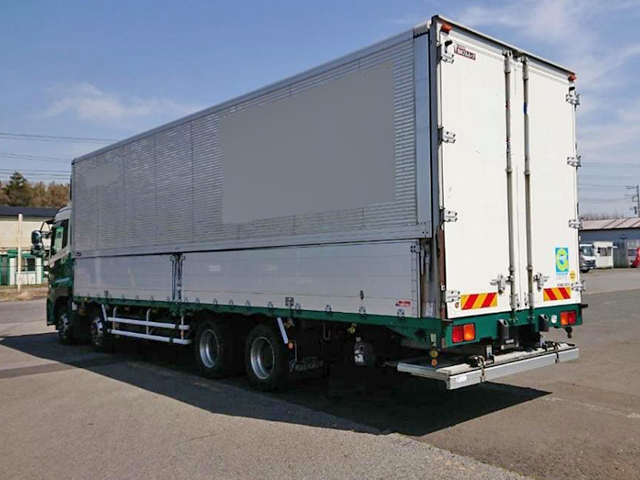 UDトラックスクオンアルミウイング大型（10t）[写真02]