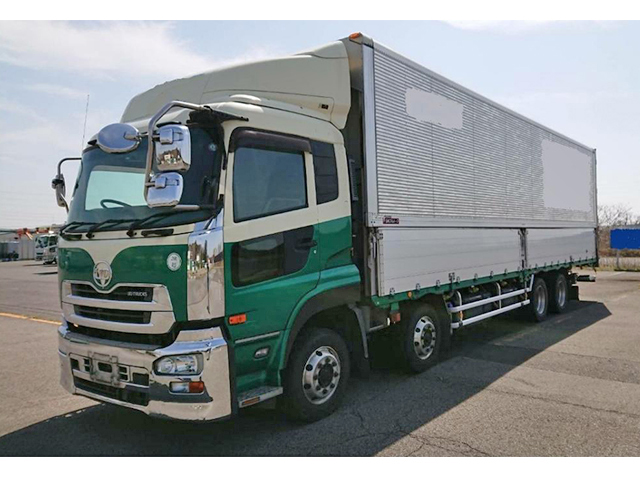 UDトラックスクオンアルミウイング大型（10t）[写真03]