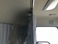 UDトラックスクオンアルミウイング大型（10t）[写真35]