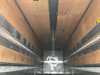 UDトラックスクオンアルミウイング大型（10t）[写真08]