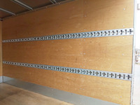 三菱ふそうキャンターアルミバン小型（2t・3t）[写真13]