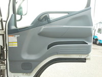 三菱ふそうキャンターアルミバン小型（2t・3t）[写真30]