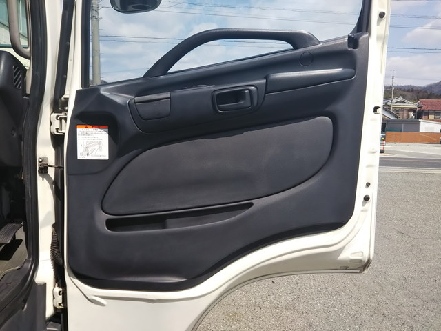 日野レンジャーアルミウイング中型（4t）[写真26]