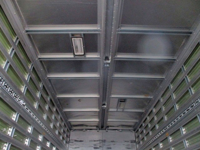 三菱ふそうファイターアルミウイング中型（4t）[写真10]