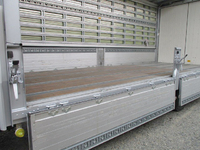 三菱ふそうファイターアルミウイング中型（4t）[写真13]