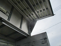 三菱ふそうファイターアルミウイング中型（4t）[写真15]