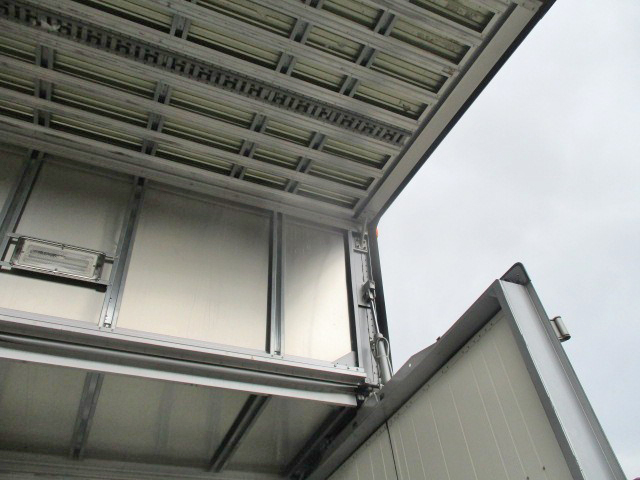 三菱ふそうファイターアルミウイング中型（4t）[写真17]