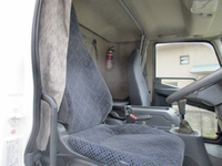 三菱ふそうファイターアルミウイング中型（4t）[写真30]