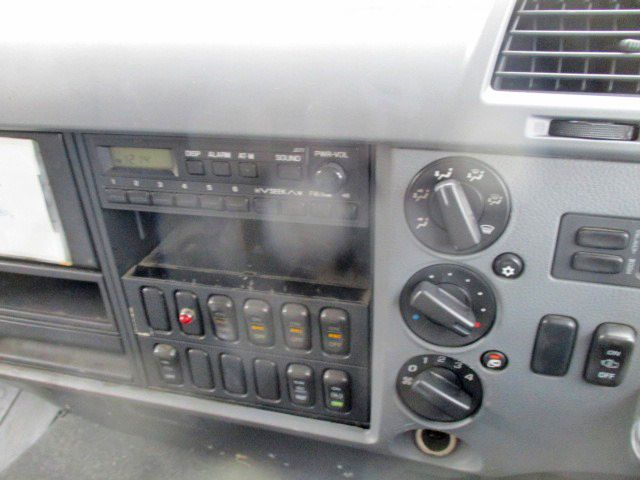 三菱ふそうファイターアルミウイング中型（4t）[写真33]