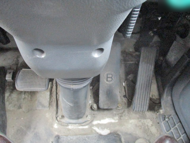 三菱ふそうファイターアルミウイング中型（4t）[写真37]